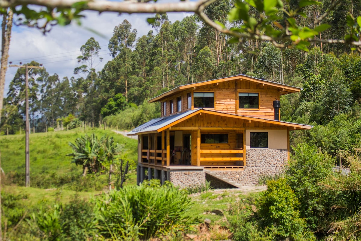 Cabana de Montanha cachoeiras exclusivas novíssimo