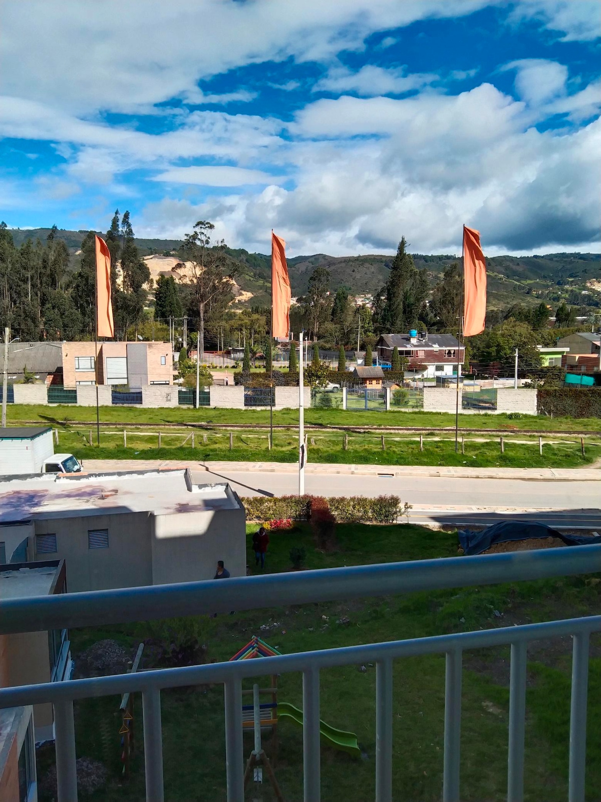 Tranquilo apartamento cerca al autódromo