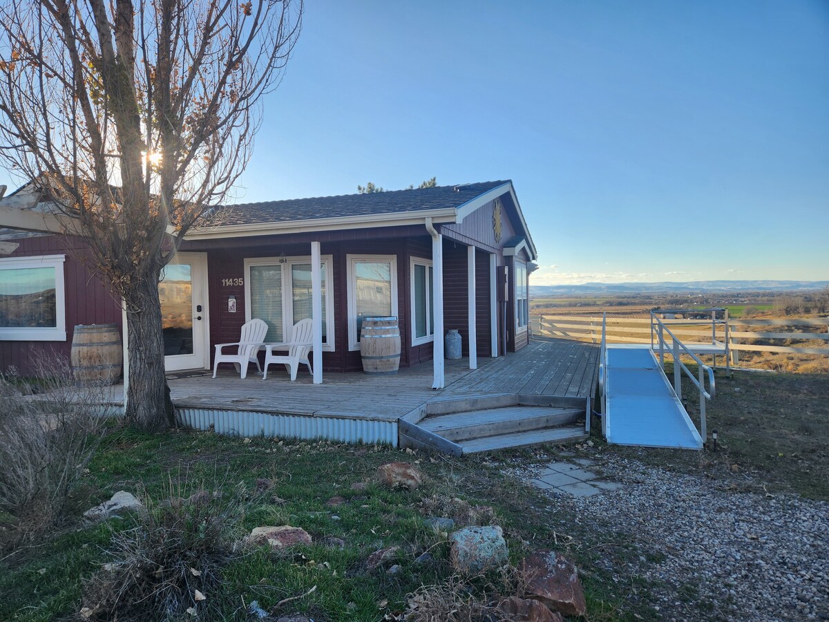 Skyfire Ranch: 3BD/2BA Country Getaway