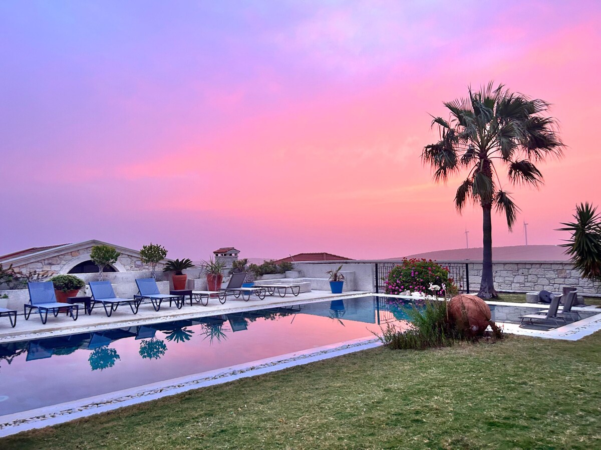 Villa Sunset Cesme with Stunning View