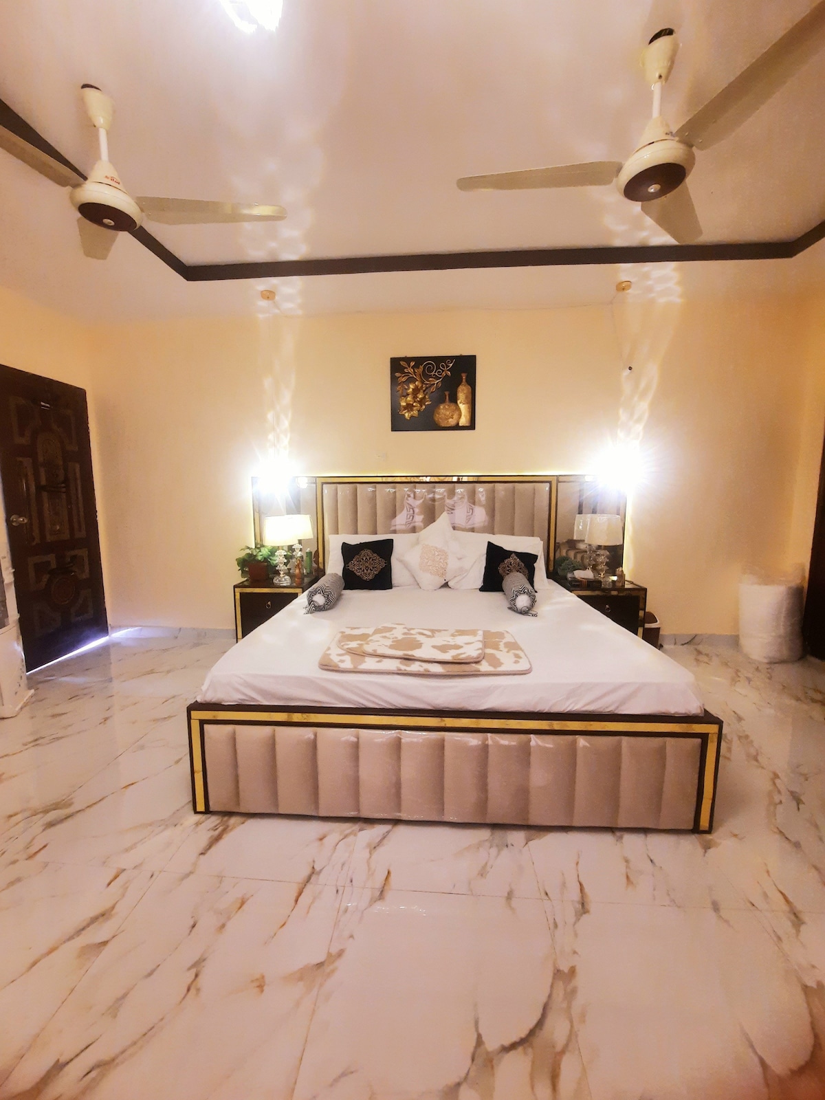 Charming Home A$ 1 Bed & Bath in Clifton, Karachi
