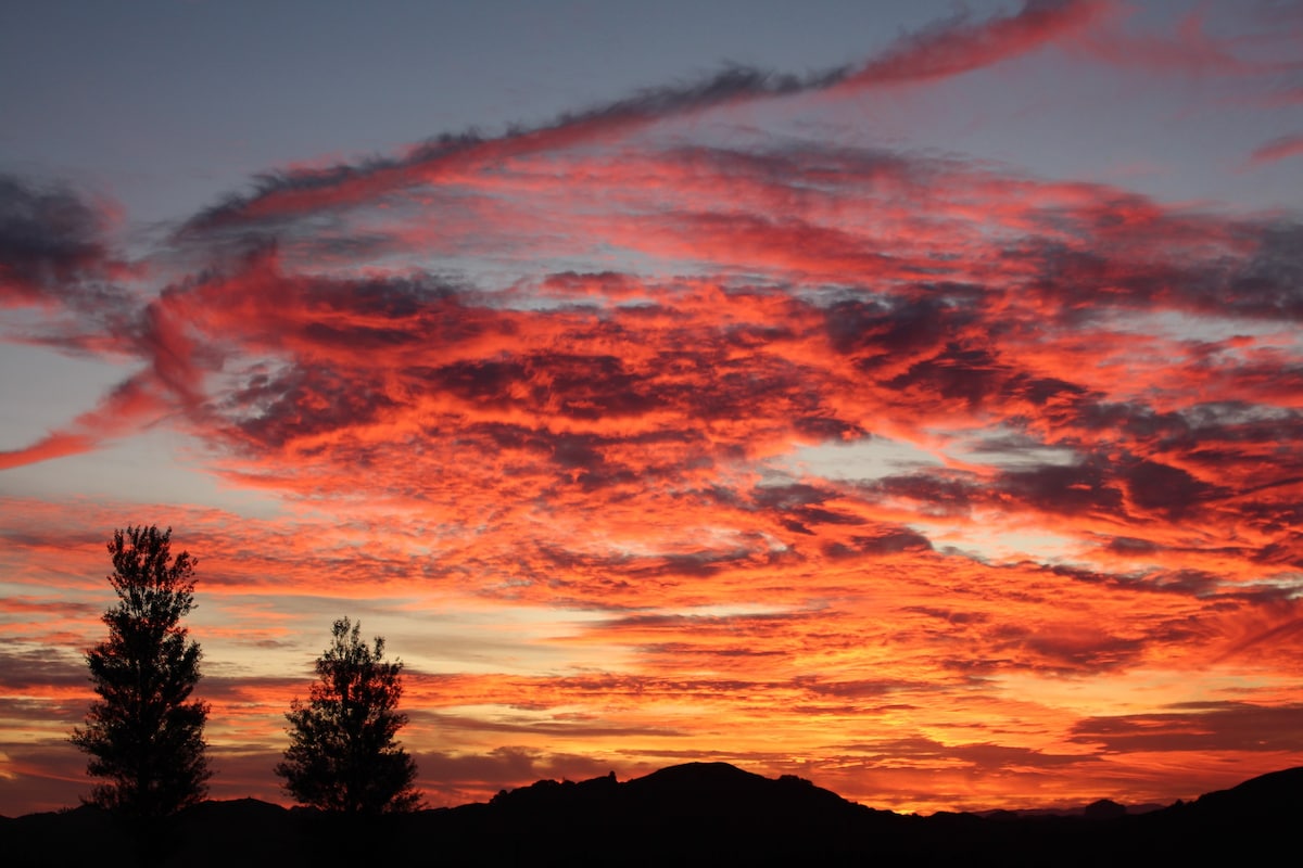 Painted Skies - Country Guest House