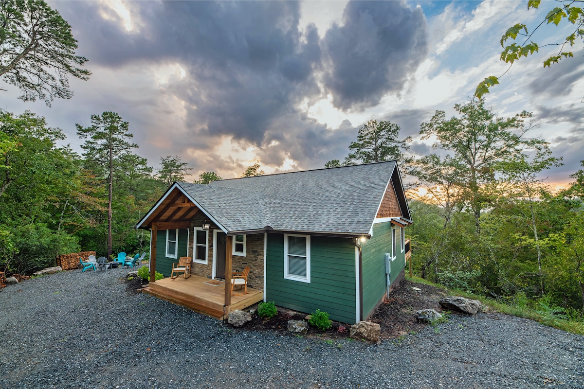 Entire Cozy Cabin w/ Hot Tub, Fireplace, Views