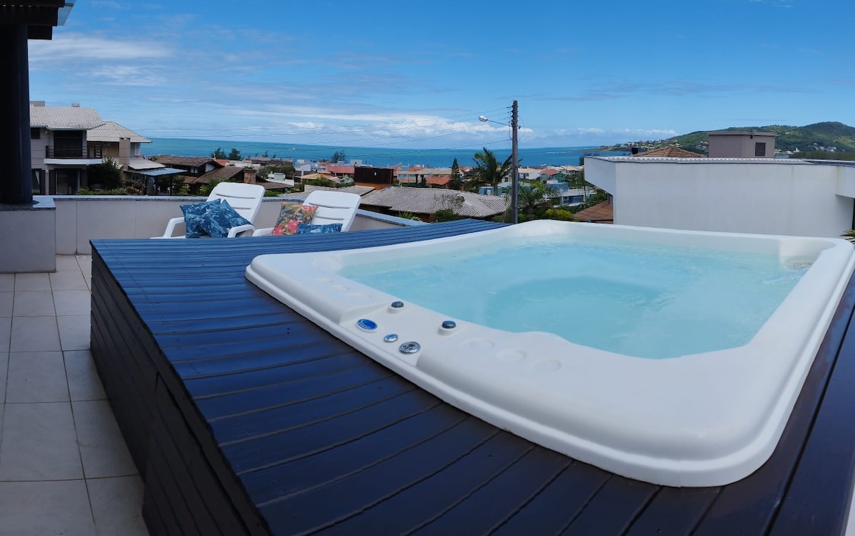 Casa com Vista para o Mar em Condomínio Fechado