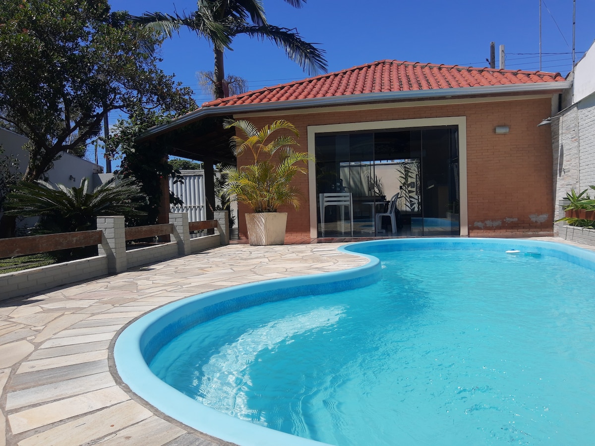 Casa com Piscina Aquecida & Sinuca