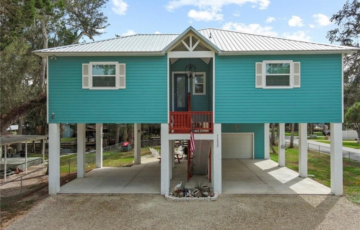 Waterfront Home With Deepwater Dock