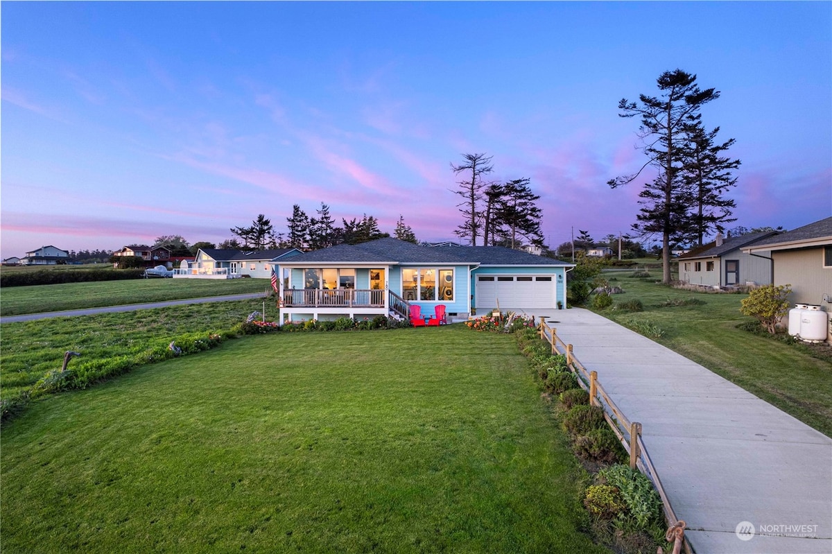 Ocean View Whidbey Island Retreat