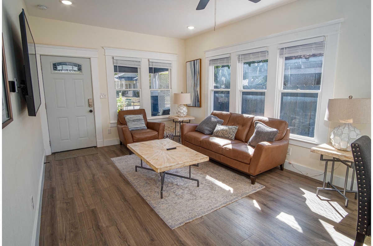 Explore Denver Heights w/ New 2BR/2BA Stylish Home