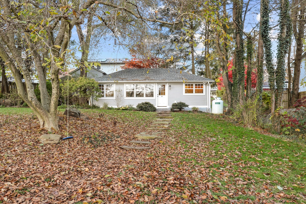 Casa Luna Lake Cottage