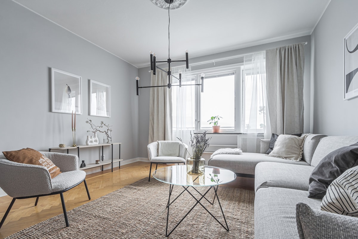 宽敞的3卧室公寓，可容纳8人，位于Kungsholmen