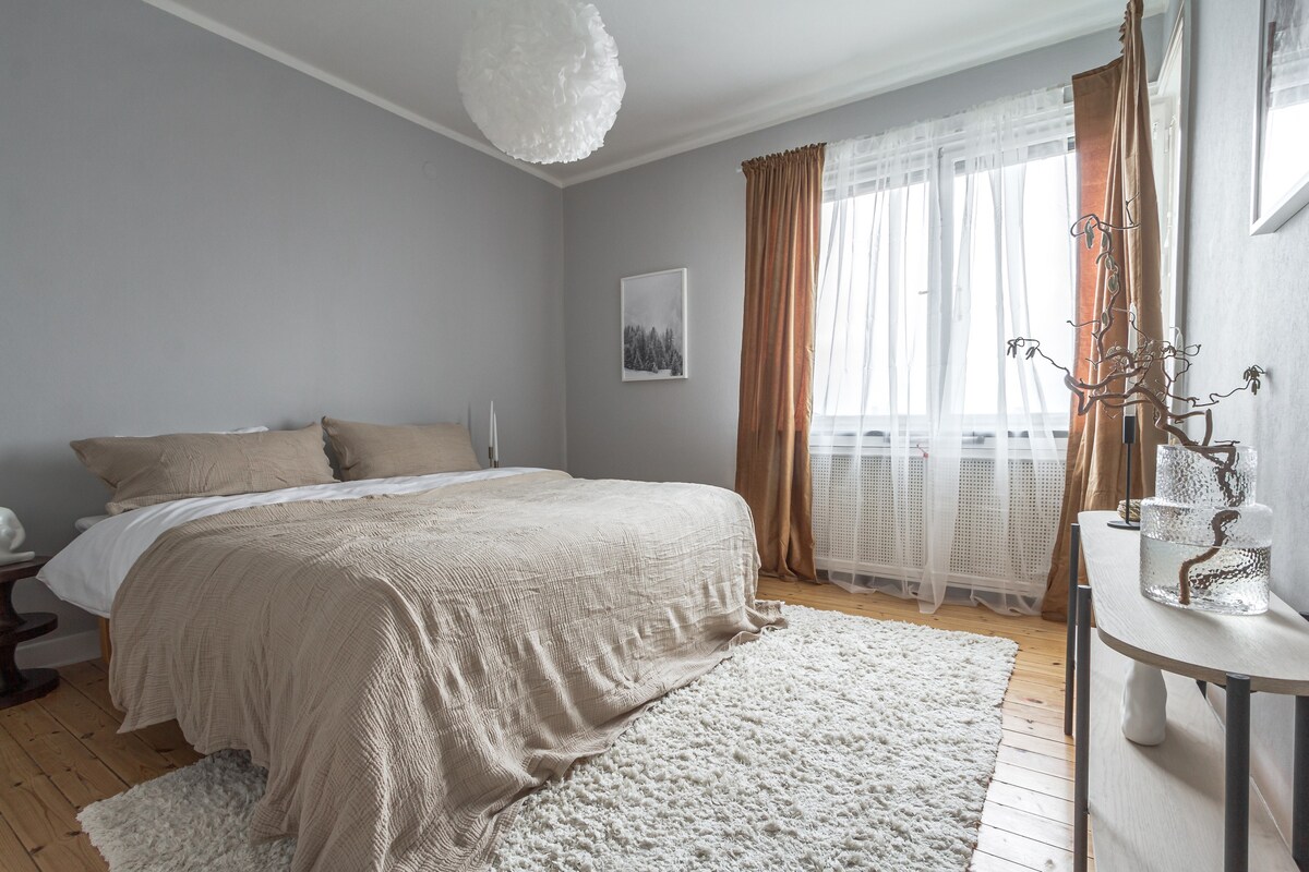 宽敞的3卧室公寓，可容纳8人，位于Kungsholmen