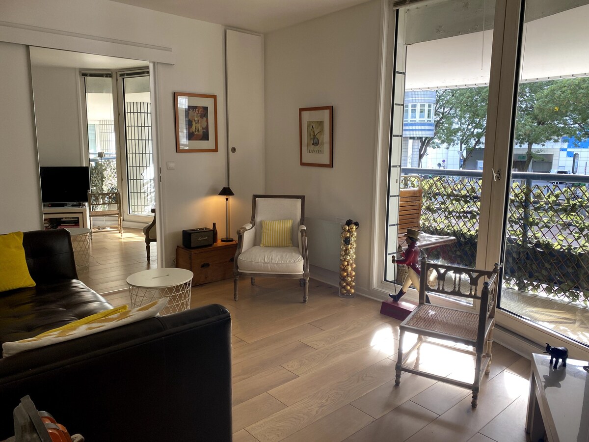 Appartement lumineux proche de la Seine Paris 15