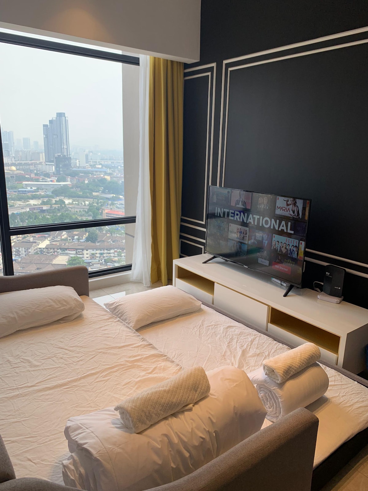 Special Axon Bukit Bintang 1 to 4 pax - KLCC TRX