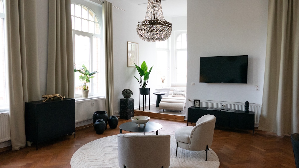 Lio Suite: Design Apartment Netflix Parken