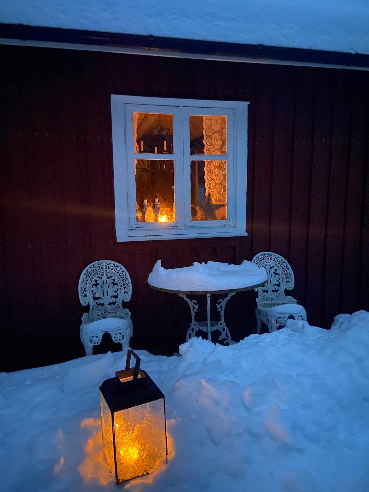 Veslestua, koselig hytte i skogen 50 min fra Oslo