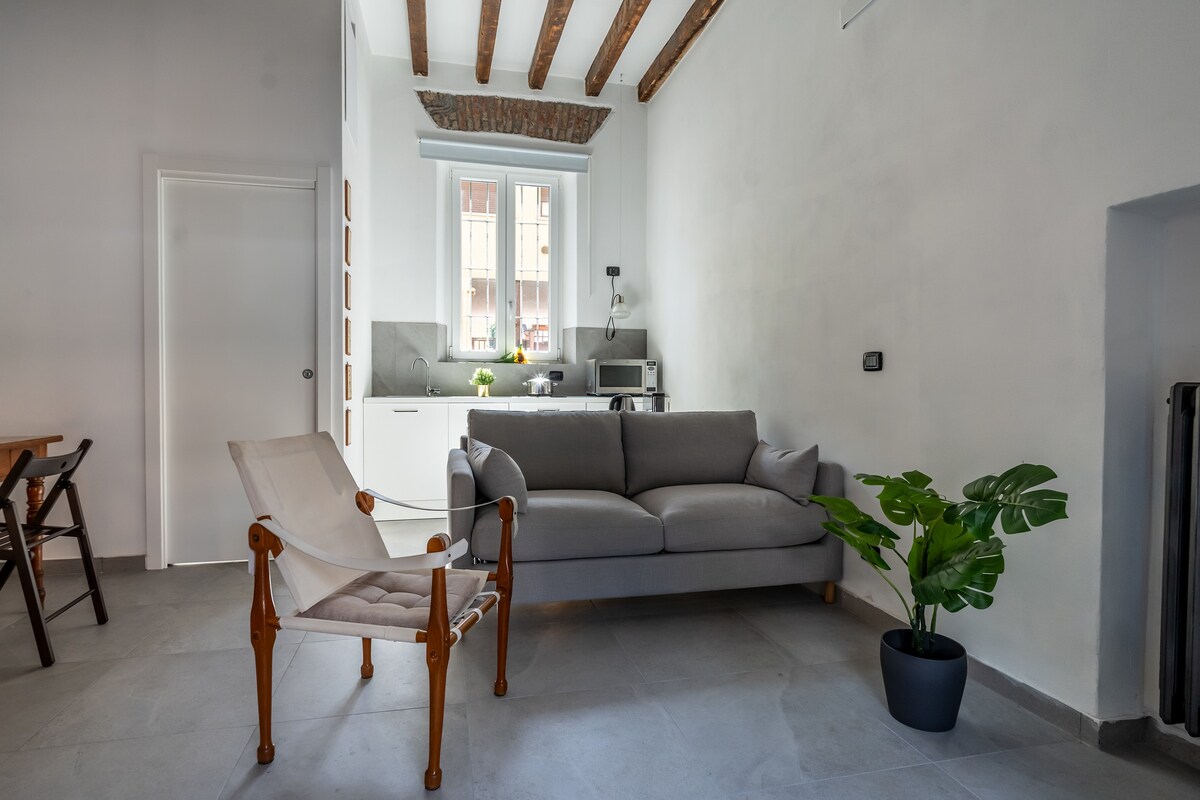 [Duomo 20 min] Apartment with Garden, Parking+WiFi