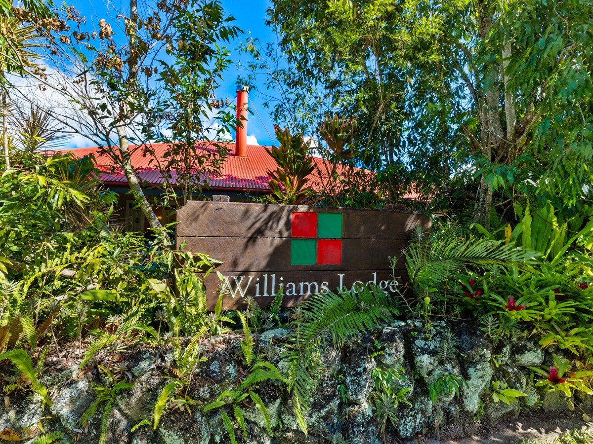 Williams Lodge