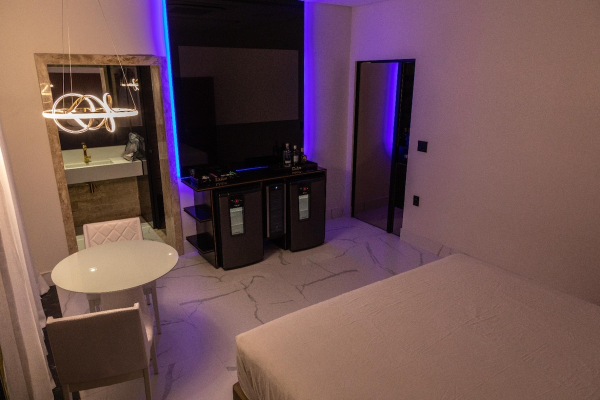 Quarto Diamente Com cfé da manhã