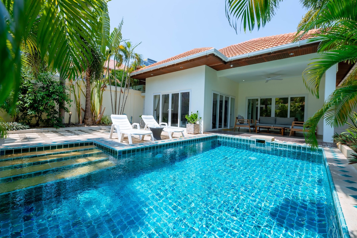 Majestic Residence Pool 28, Pratumnak, Pattaya