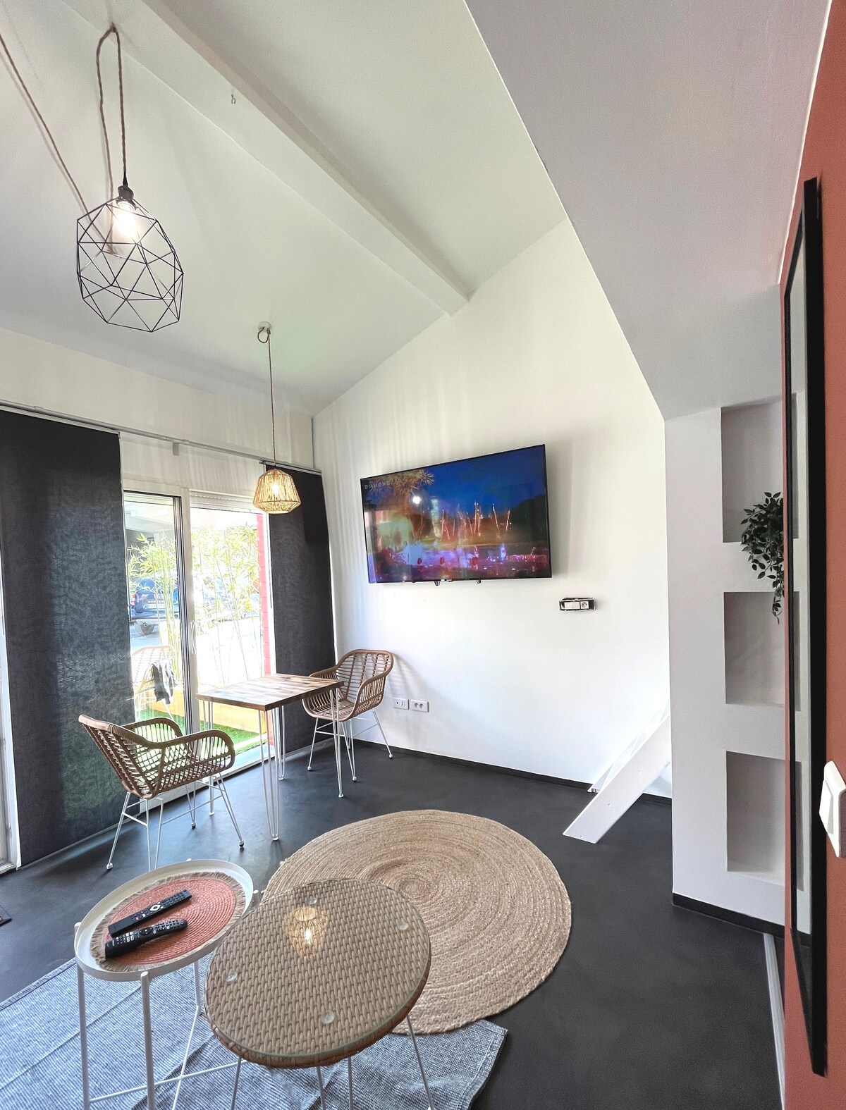 Casita: maison duplex +parking/terrasse/Netflix