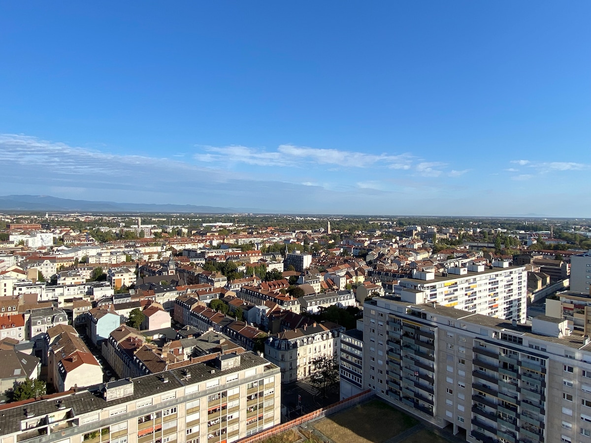 Cap plein ciel au 20ème étage / Hyper centre