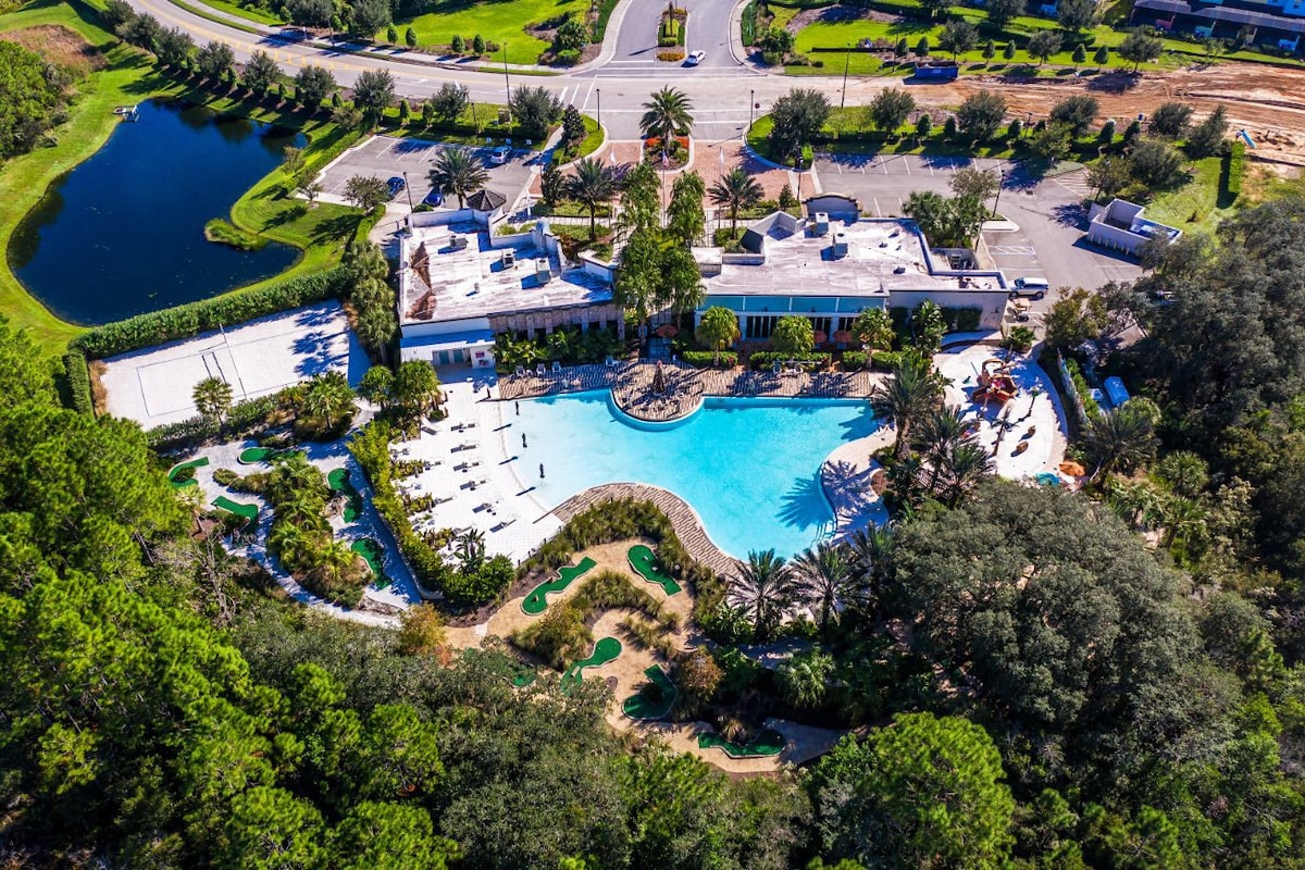 Wowee! 2 Pools + Gym Near Disney!