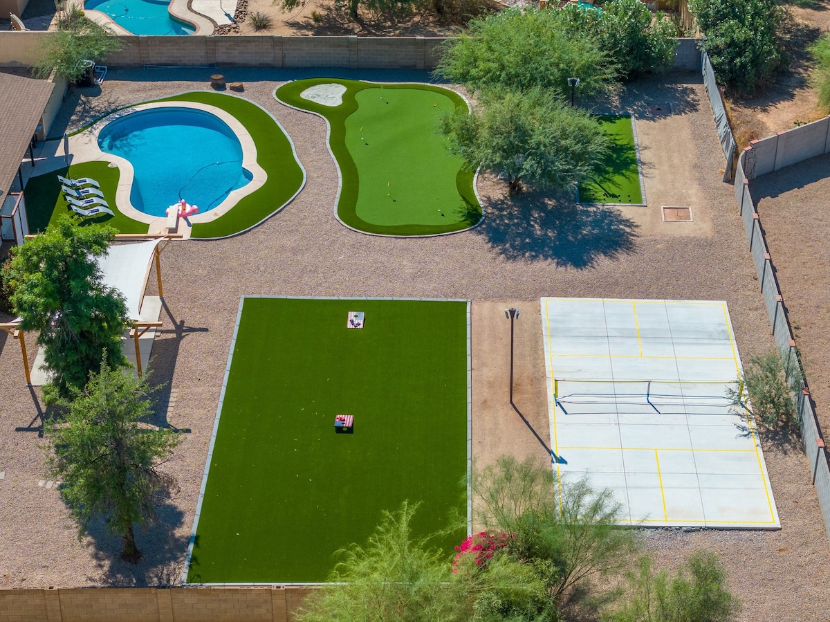 Garden D'Eden | Heated Pool+Golf