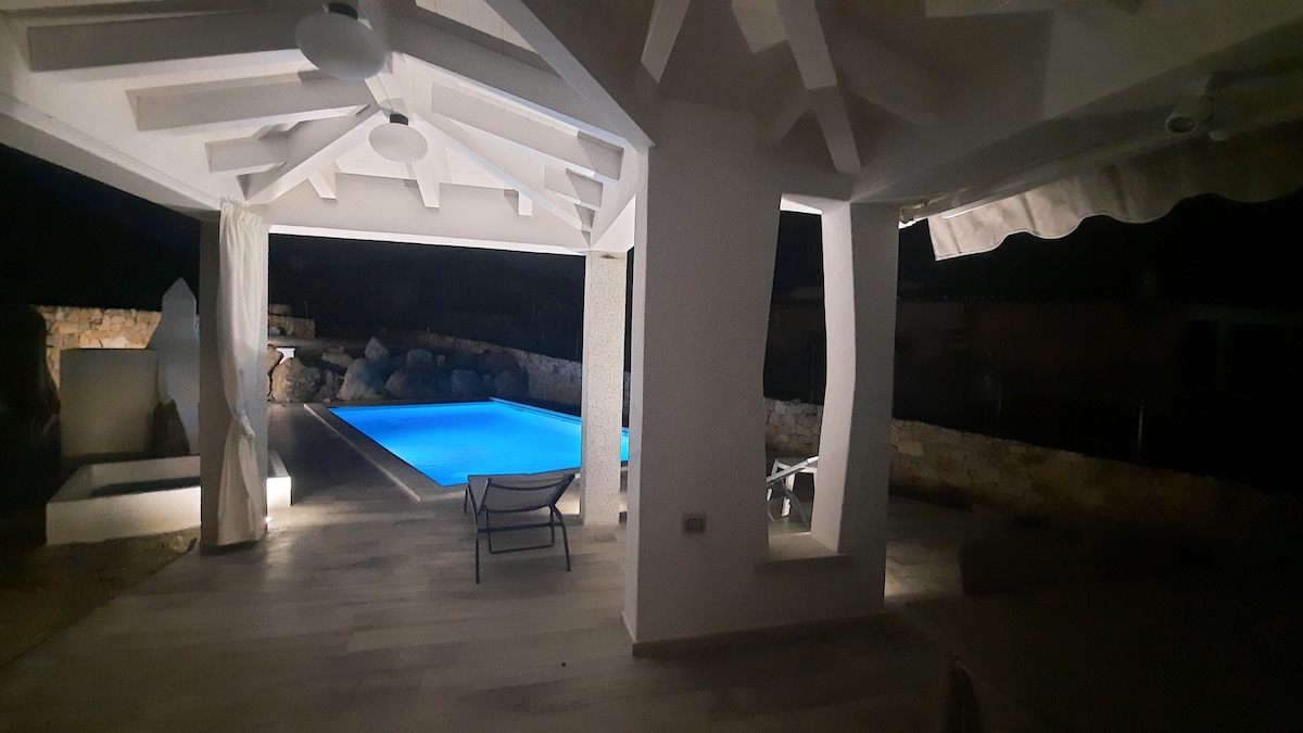 Villa 'Blu Orizzonte': piscina privata, vista mare