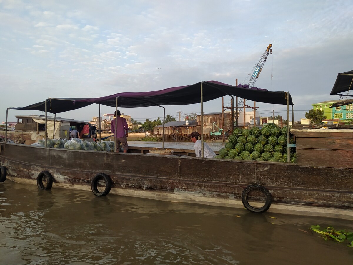 Floating market package (tour+accommodation)