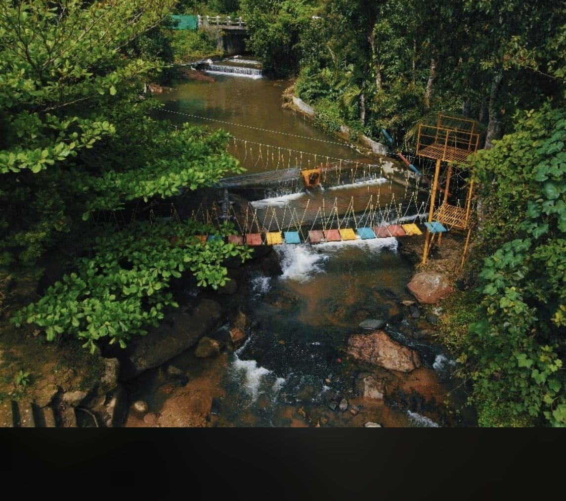 Nature Stay - with private waterfalls and pool