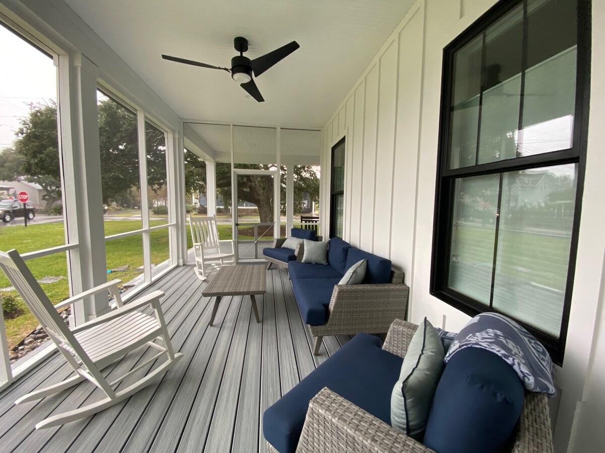 Beaufort Breezes - Large Rooms & Outdoor Spaces