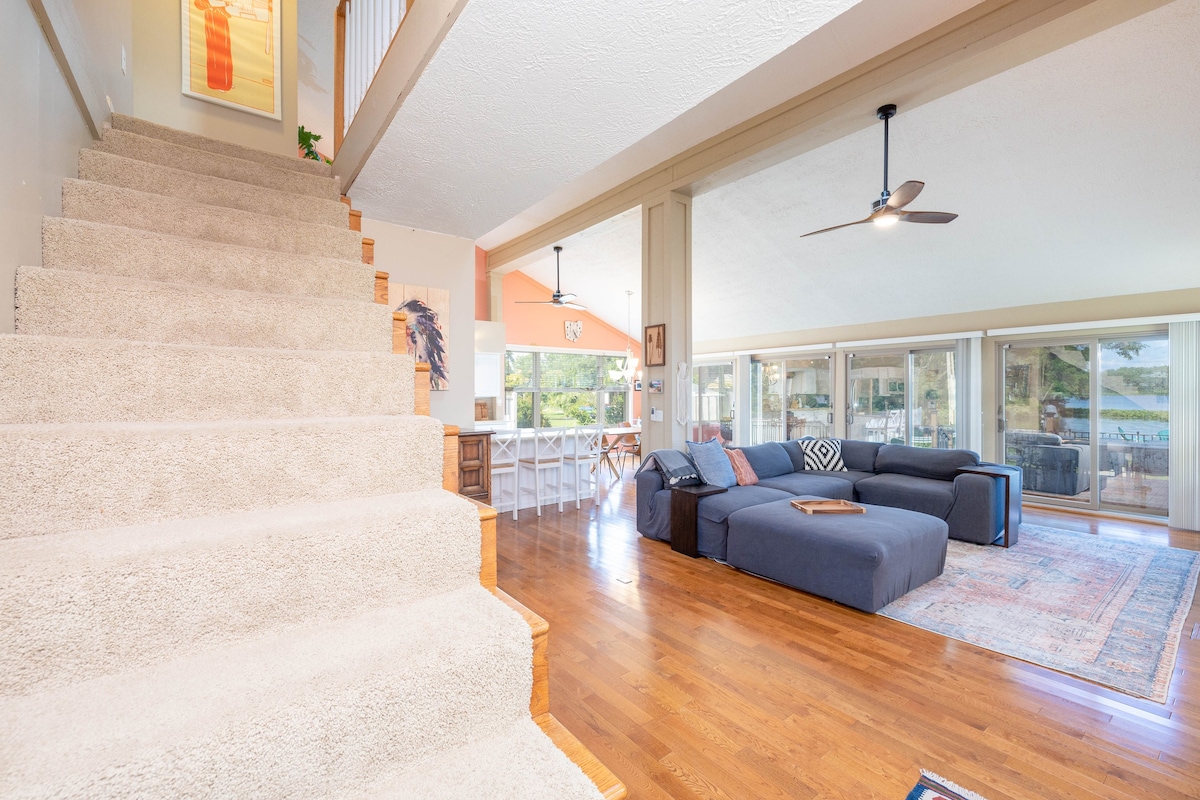 Lakefront House on Indian Lake