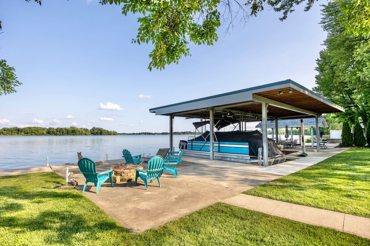 Lakefront House on Indian Lake