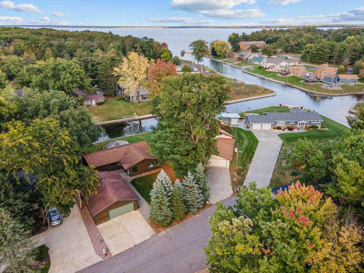 Cottage on Castle Rock Lake