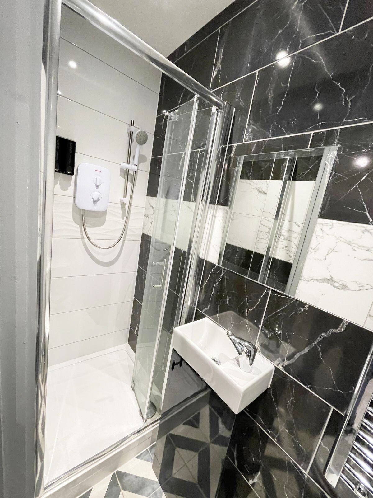 Letzi Private En-suite - Meyers