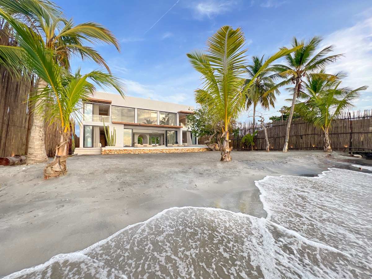 MULÉ beach house + pool