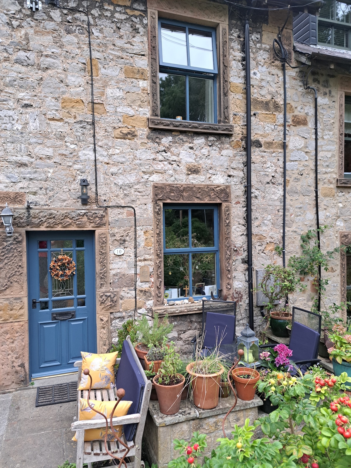 Charming cosy quarryman's cottage in Bakewell