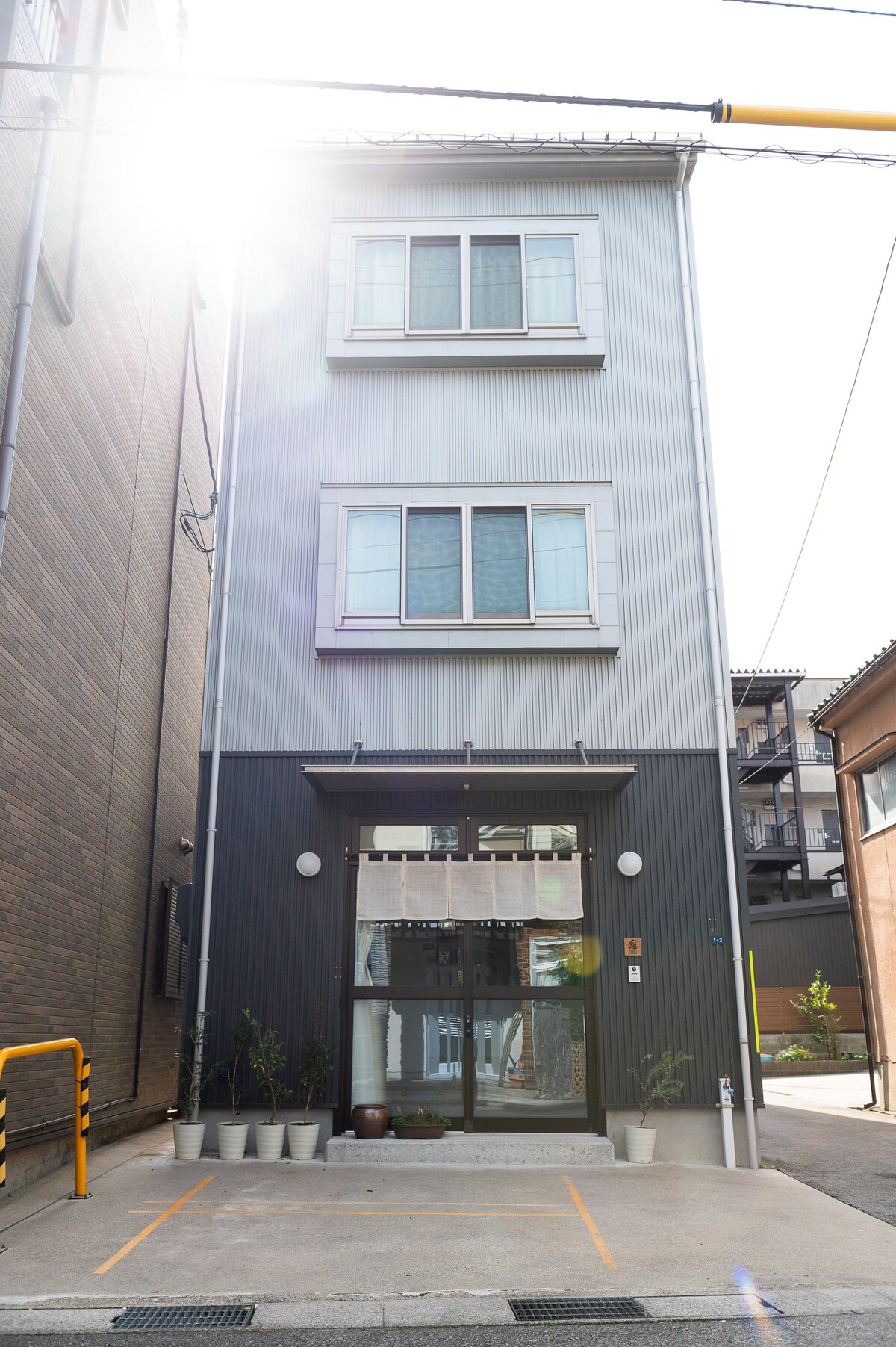 Rent Whole House/ Walk to Toyama St./ Mebuki House