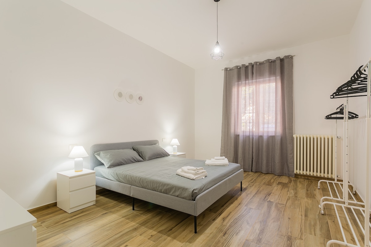 CASA di VALE BnB (Box attiguo, aeroporto a 6 km)