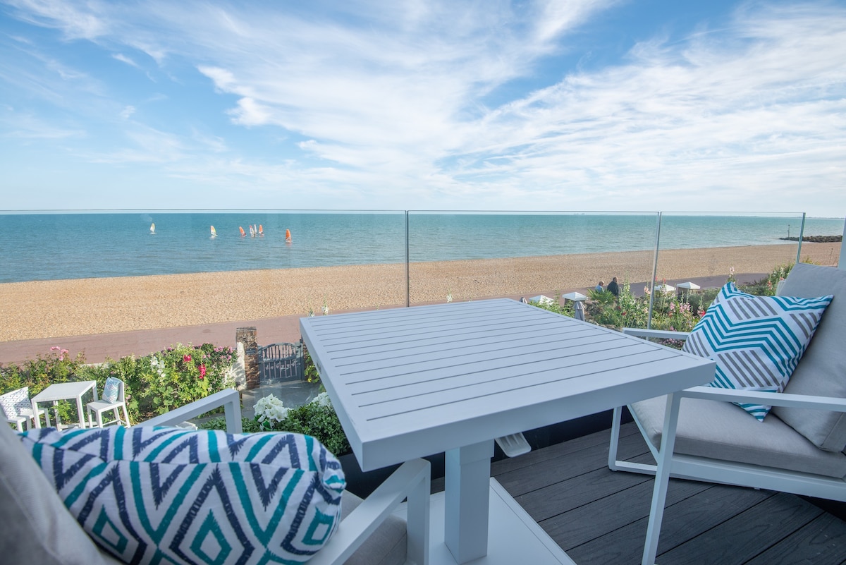 The Admiral's Deck - at The Beach Escapes, Hythe