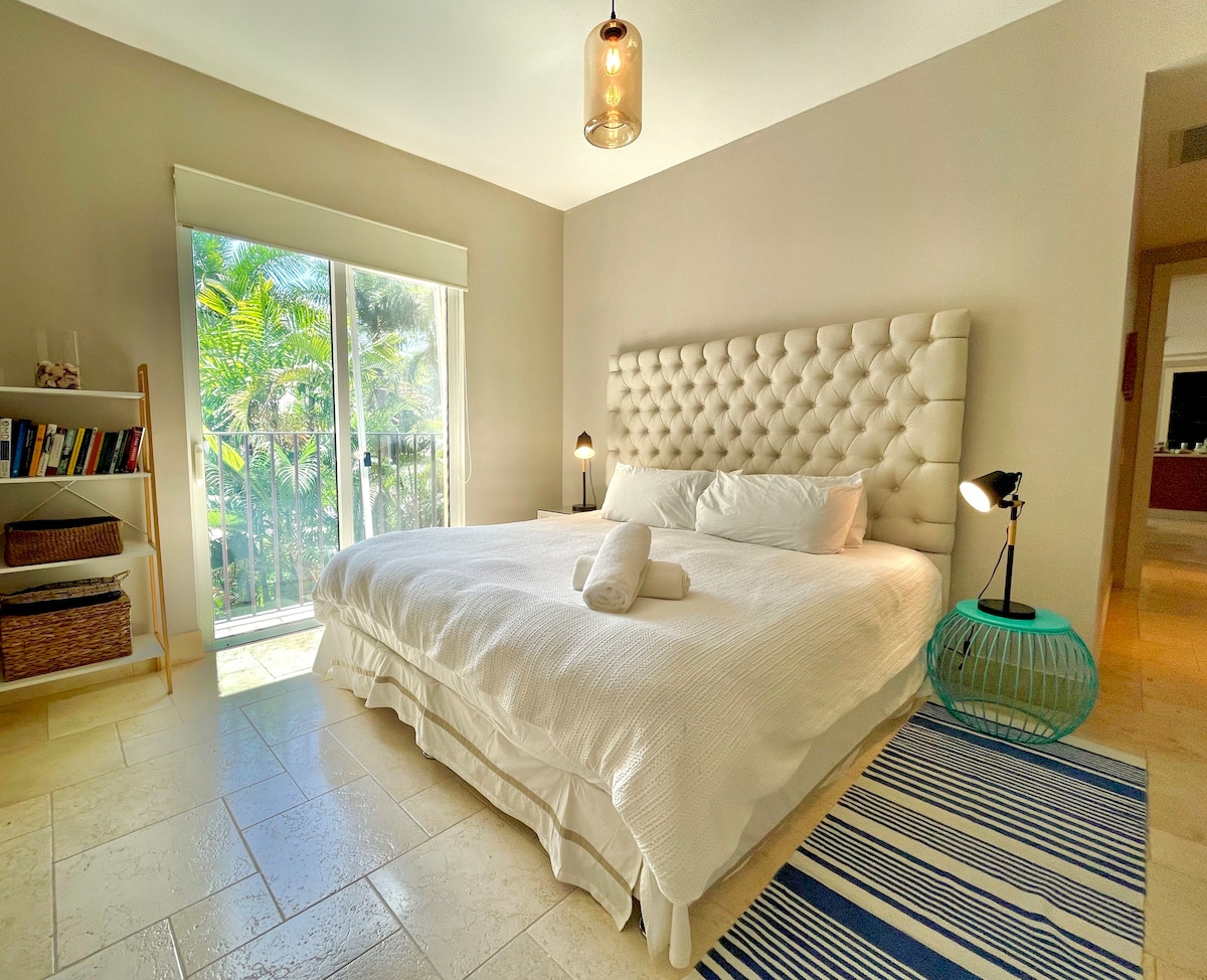 Luxury in the Tropics | King bed | Sleeps 6