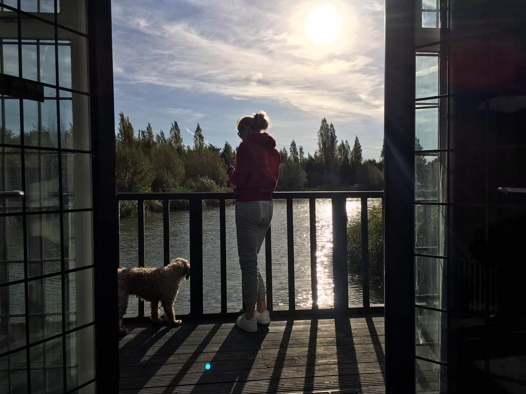 Kingfisher Lakeside Cabin with Sauna