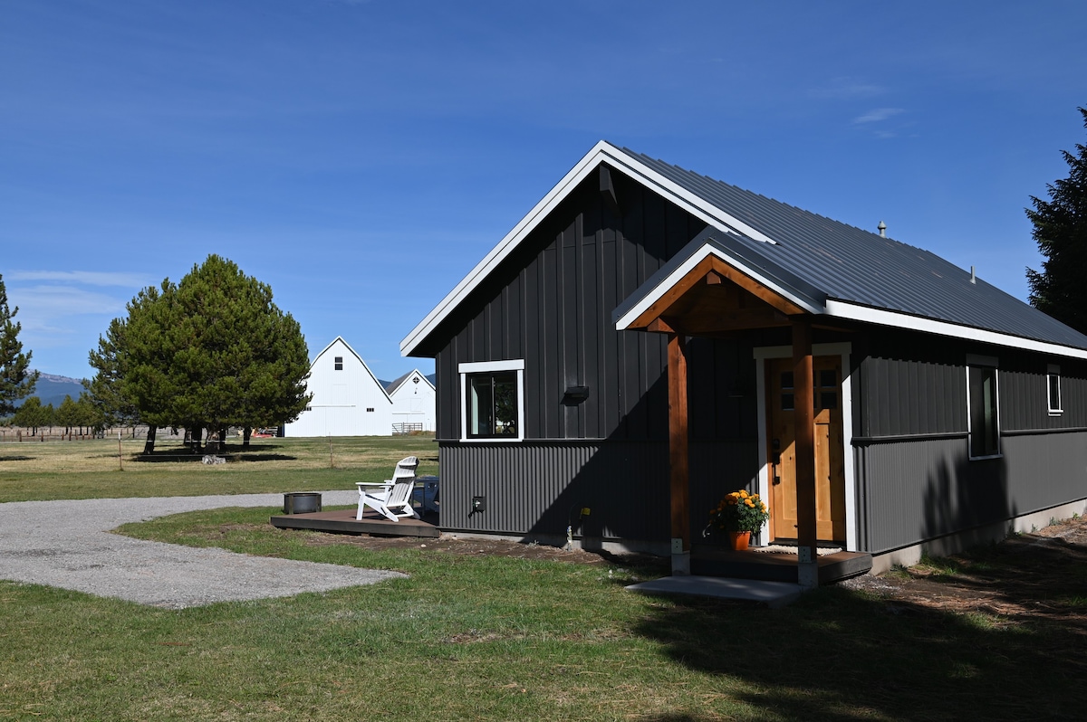 Crater Lake Cattle Company Ranch Cabin