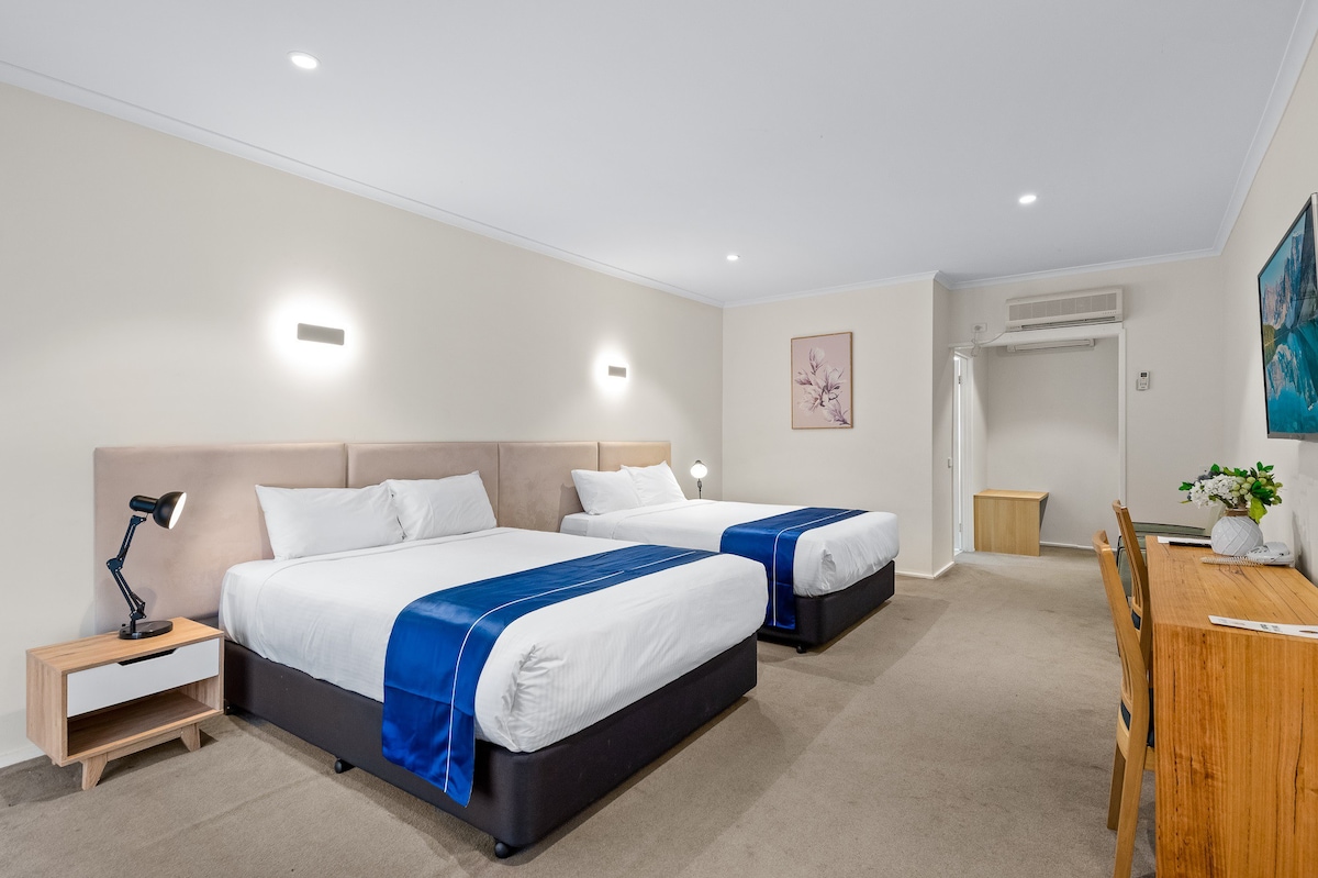 现代住宿：舒适的单卧室，配备两张床