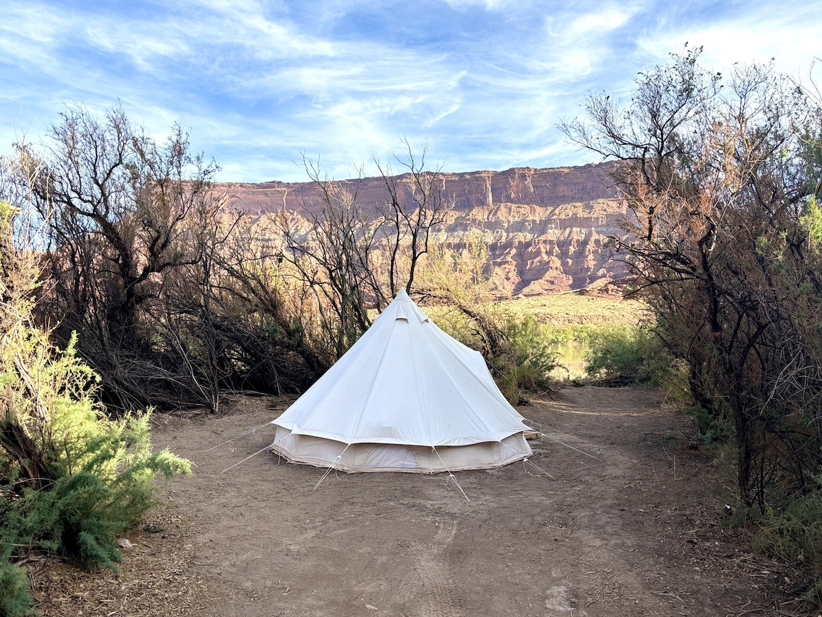 Riverside Camp Site, Tent Included #12