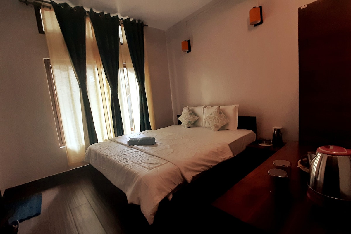 Lucetta Inn - InTura, Meghalaya的独立房间