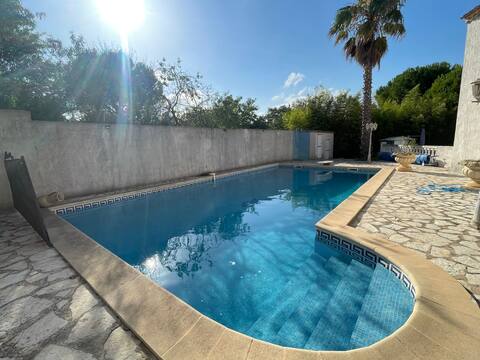 La Valentine : villa 6 pers./piscine/clim/parking