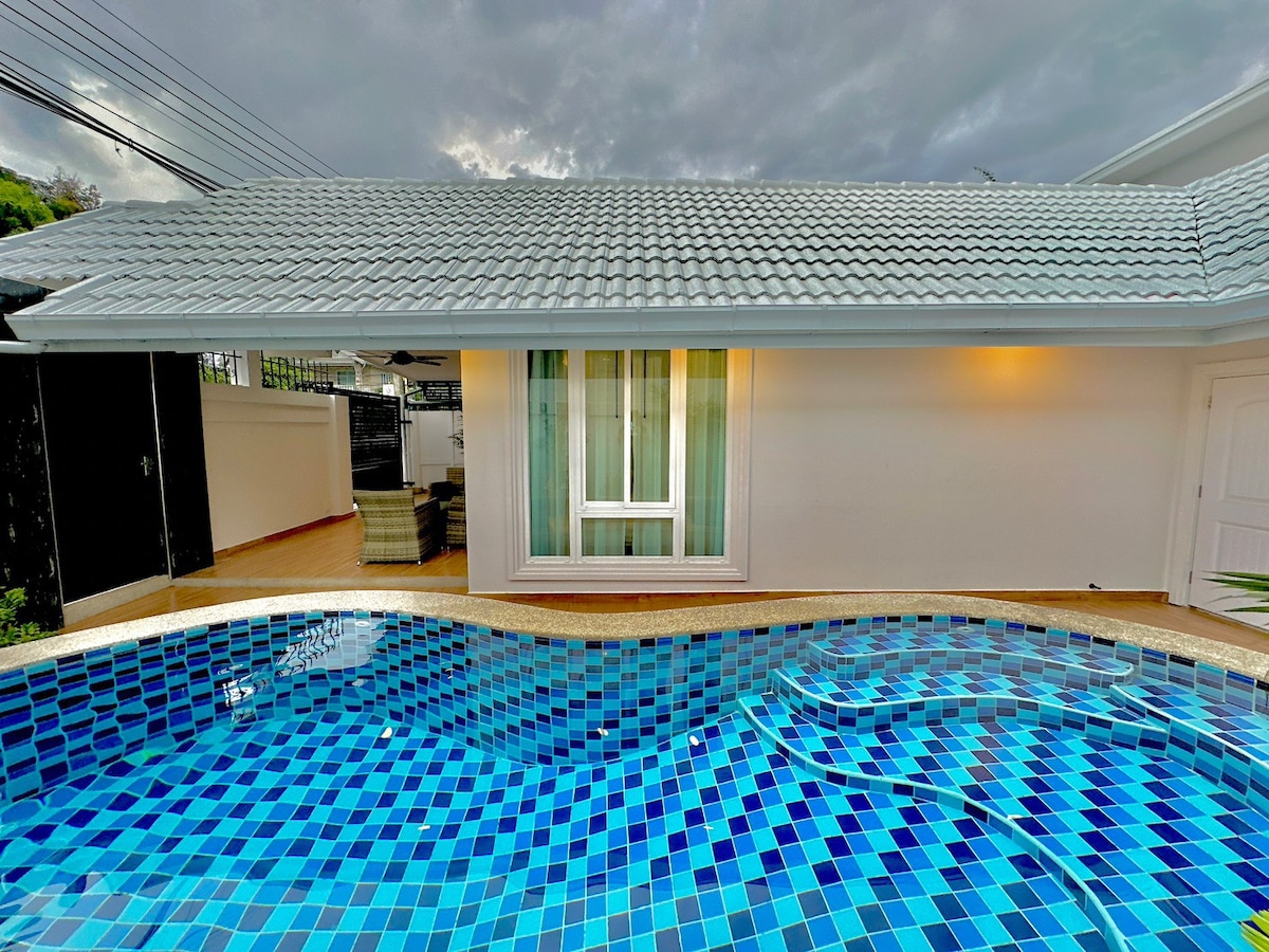 Private Pool Villa Pattaya 4 bedroom