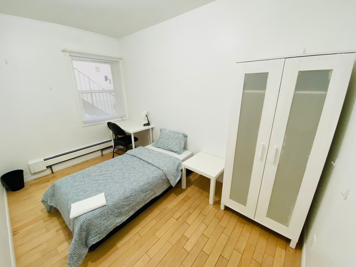 多伦多市中心舒适的独立卧室