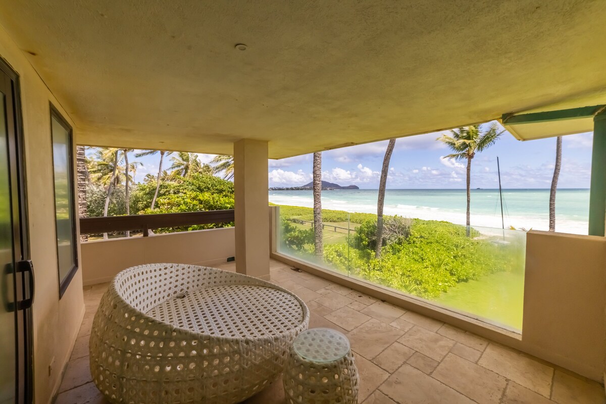 Grand Kailua Beachfront Estate